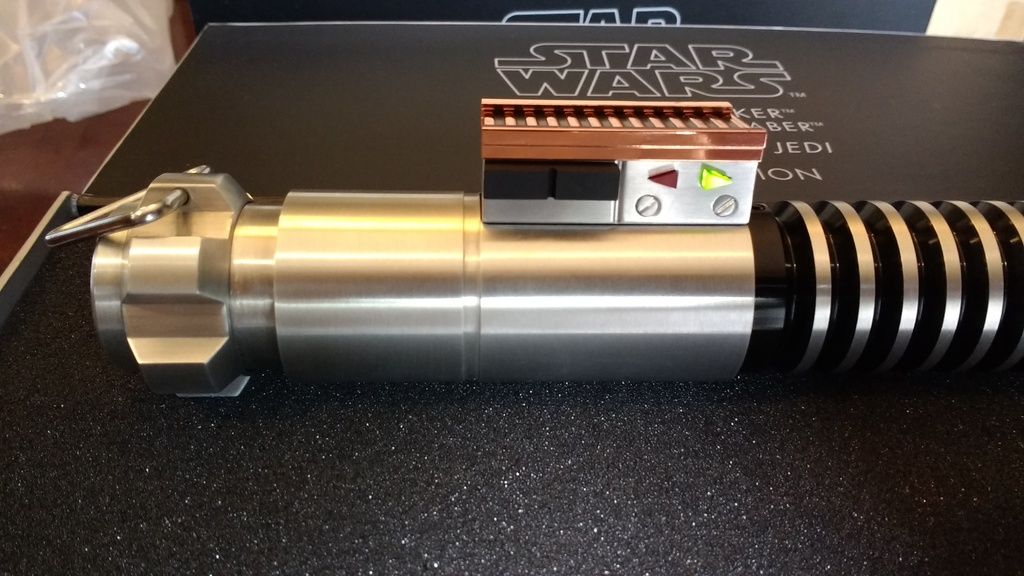 efx luke skywalker lightsaber