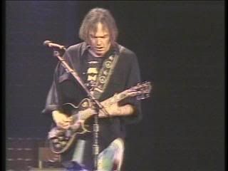PDVD 002 zps81065f29 - Neil Young & Crazy Horse - Shakey Weld 1991 (2006) [DVD5] [NTSC] [VH]