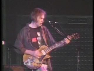 PDVD 004 zpsa771c679 - Neil Young & Crazy Horse - Shakey Weld 1991 (2006) [DVD5] [NTSC] [VH]