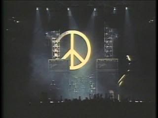 PDVD 011 zps80f87447 - Neil Young & Crazy Horse - Shakey Weld 1991 (2006) [DVD5] [NTSC] [VH]