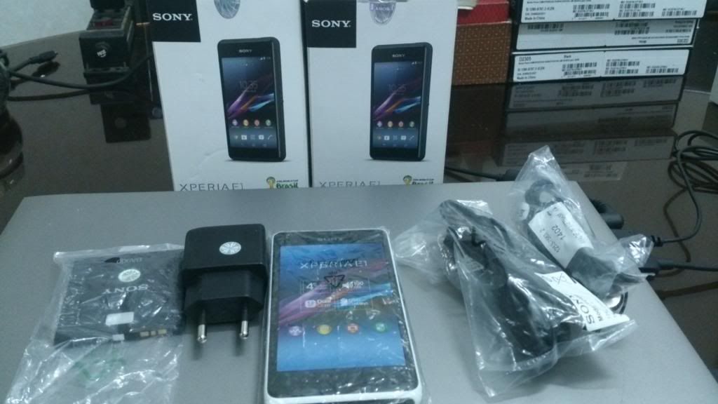 Toàn Xperia Chính hãng giá rẻ, SBH80 hàng tray đã có hàng và hơn nữa!!! - 4