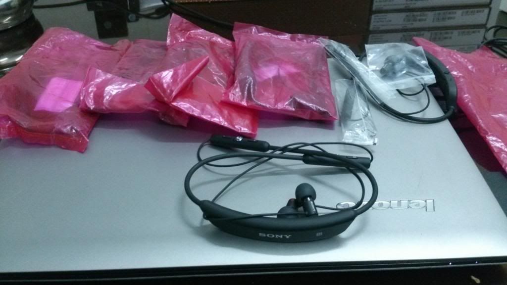 Toàn Xperia Chính hãng giá rẻ, SBH80 hàng tray đã có hàng và hơn nữa!!! - 17