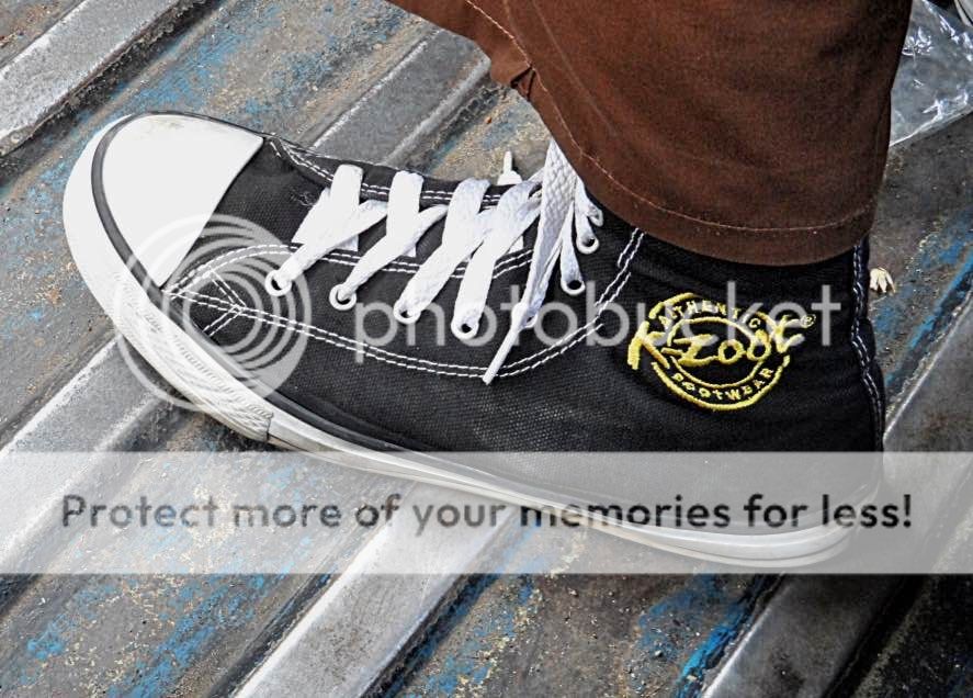 sneakers Kazoot buatan Indonesia